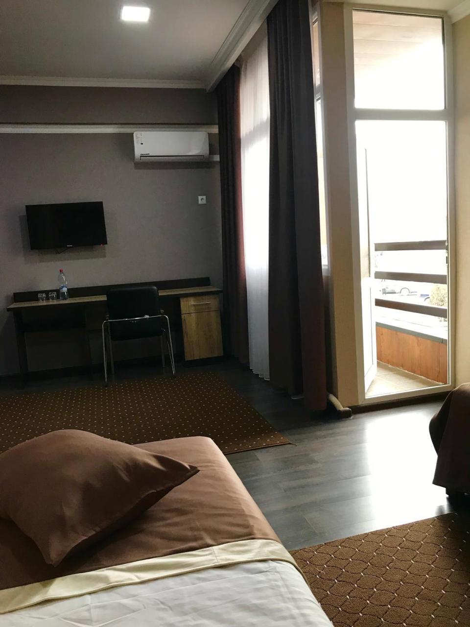Orient Otel Osh Dış mekan fotoğraf